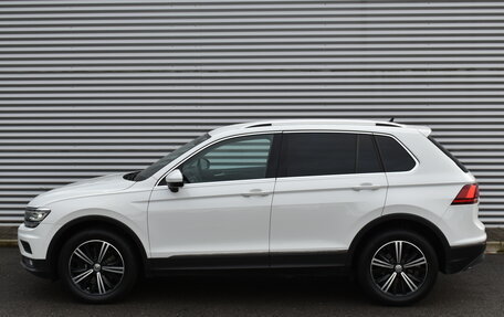 Volkswagen Tiguan II, 2018 год, 2 600 000 рублей, 5 фотография