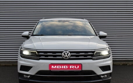 Volkswagen Tiguan II, 2018 год, 2 600 000 рублей, 10 фотография