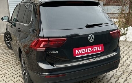 Volkswagen Tiguan II, 2019 год, 2 500 000 рублей, 3 фотография