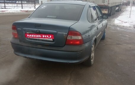 Opel Vectra B рестайлинг, 1998 год, 155 000 рублей, 2 фотография