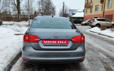 Volkswagen Jetta VI, 2012 год, 870 000 рублей, 2 фотография