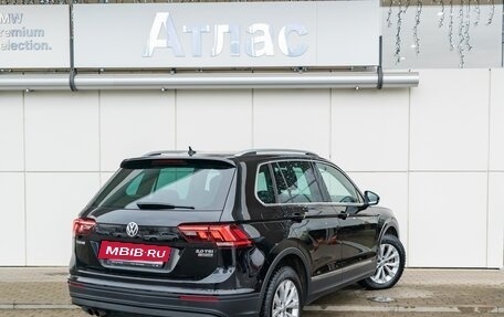 Volkswagen Tiguan II, 2017 год, 2 640 000 рублей, 5 фотография