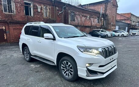 Toyota Land Cruiser Prado 150 рестайлинг 2, 2022 год, 7 500 000 рублей, 2 фотография