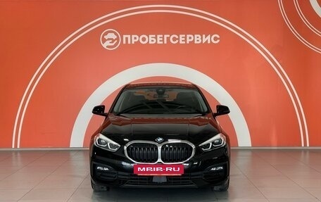 BMW 1 серия, 2020 год, 2 570 000 рублей, 2 фотография