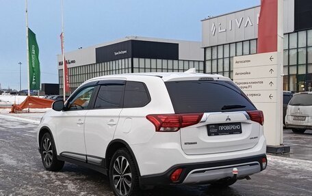 Mitsubishi Outlander III рестайлинг 3, 2019 год, 2 495 900 рублей, 8 фотография