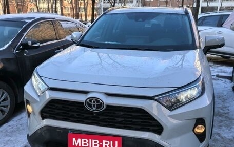 Toyota RAV4, 2020 год, 2 750 000 рублей, 1 фотография