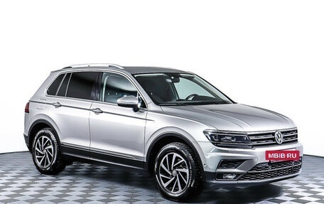 Volkswagen Tiguan II, 2018 год, 2 398 000 рублей, 3 фотография