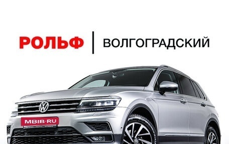 Volkswagen Tiguan II, 2018 год, 2 398 000 рублей, 29 фотография