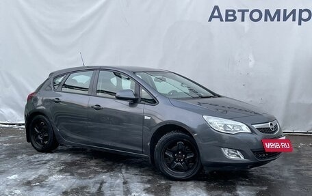 Opel Astra J, 2011 год, 740 000 рублей, 3 фотография