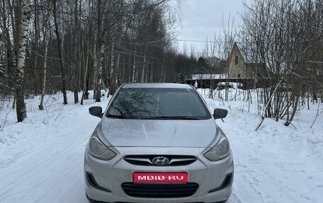 Hyundai Solaris II рестайлинг, 2014 год, 650 000 рублей, 1 фотография