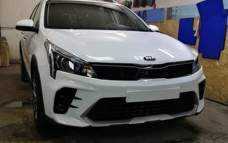 KIA Rio IV, 2021 год, 2 100 000 рублей, 1 фотография