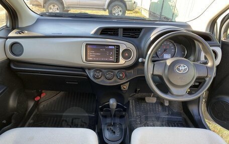 Toyota Vitz, 2013 год, 750 000 рублей, 10 фотография