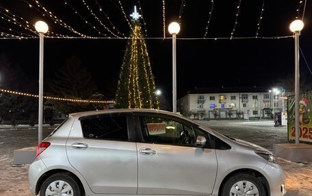 Toyota Vitz, 2013 год, 750 000 рублей, 7 фотография