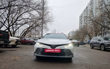 Toyota Camry, 2019 год, 2 090 000 рублей, 6 фотография