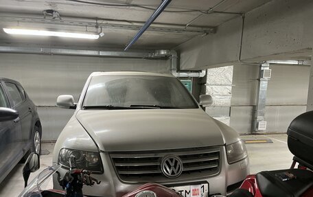 Volkswagen Touareg III, 2005 год, 1 150 000 рублей, 3 фотография