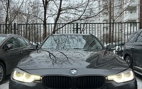 BMW 3 серия, 2019 год, 3 050 000 рублей, 24 фотография