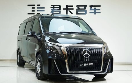 Mercedes-Benz Vito, 2023 год, 10 600 000 рублей, 4 фотография