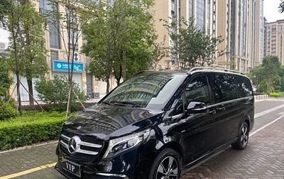 Mercedes-Benz V-Класс, 2022 год, 7 600 000 рублей, 1 фотография