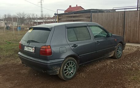 Volkswagen Golf III, 1994 год, 320 000 рублей, 2 фотография