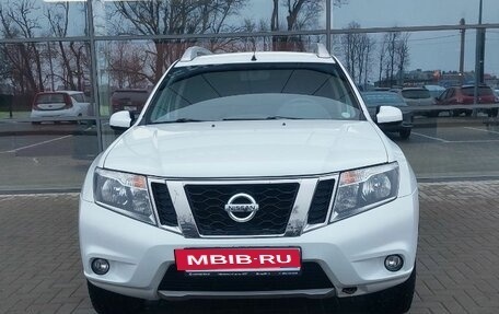 Nissan Terrano III, 2015 год, 1 260 000 рублей, 2 фотография