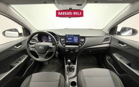 Hyundai Solaris II рестайлинг, 2021 год, 1 290 000 рублей, 7 фотография