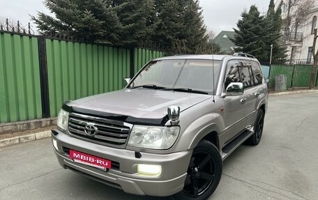 Toyota Land Cruiser 100 рестайлинг 2, 1998 год, 2 100 000 рублей, 2 фотография