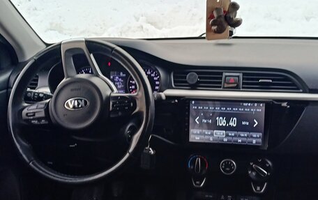 KIA Rio IV, 2018 год, 1 390 000 рублей, 3 фотография