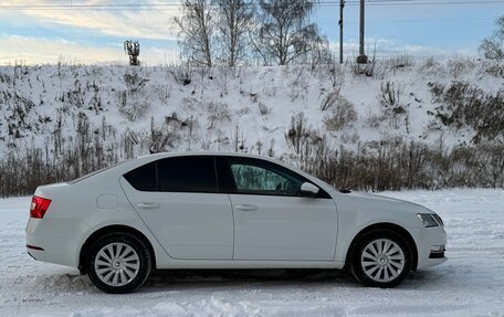 Skoda Octavia, 2017 год, 1 680 000 рублей, 33 фотография