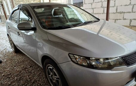 KIA Cerato III, 2010 год, 999 999 рублей, 2 фотография