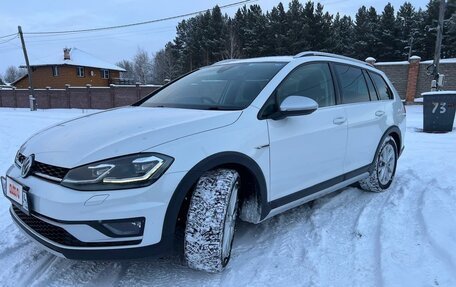 Volkswagen Golf VII, 2017 год, 2 100 000 рублей, 2 фотография