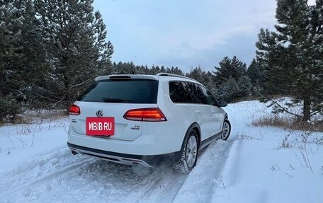 Volkswagen Golf VII, 2017 год, 2 100 000 рублей, 8 фотография