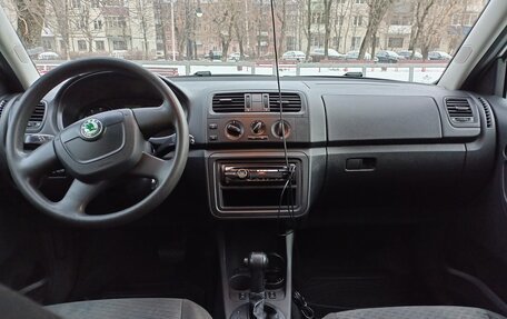 Skoda Fabia II, 2011 год, 800 000 рублей, 19 фотография