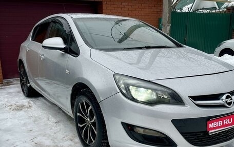 Opel Astra J, 2012 год, 550 000 рублей, 2 фотография