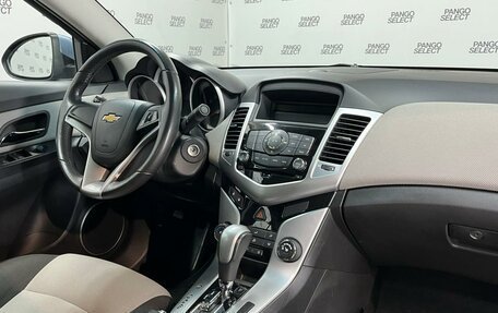 Chevrolet Cruze II, 2011 год, 895 000 рублей, 3 фотография