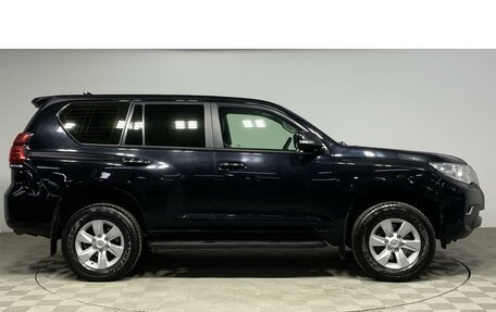 Toyota Land Cruiser Prado 150 рестайлинг 2, 2019 год, 4 449 000 рублей, 4 фотография