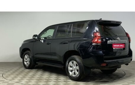 Toyota Land Cruiser Prado 150 рестайлинг 2, 2019 год, 4 449 000 рублей, 7 фотография