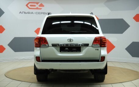 Toyota Land Cruiser 200, 2014 год, 4 250 000 рублей, 6 фотография