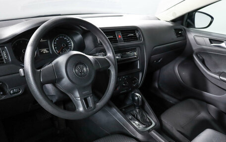 Volkswagen Jetta VI, 2013 год, 1 276 500 рублей, 14 фотография