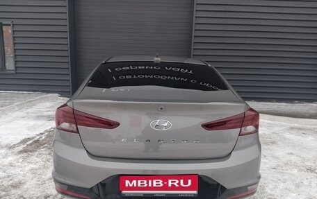 Hyundai Elantra VI рестайлинг, 2019 год, 1 790 000 рублей, 6 фотография