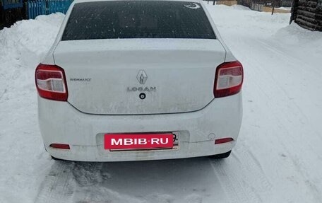 Renault Logan II, 2017 год, 450 000 рублей, 5 фотография