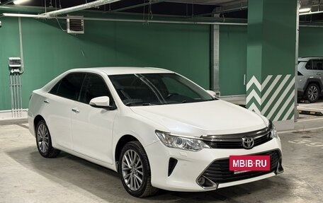 Toyota Camry, 2016 год, 2 350 000 рублей, 2 фотография