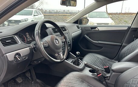 Volkswagen Jetta VI, 2013 год, 999 000 рублей, 14 фотография