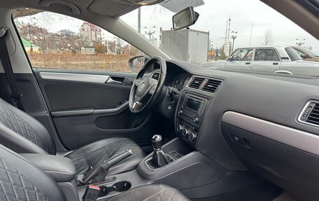 Volkswagen Jetta VI, 2013 год, 999 000 рублей, 20 фотография