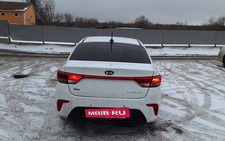 KIA Rio IV, 2017 год, 900 000 рублей, 9 фотография