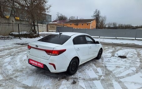 KIA Rio IV, 2017 год, 900 000 рублей, 6 фотография