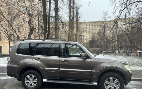 Mitsubishi Pajero IV, 2011 год, 2 400 000 рублей, 4 фотография