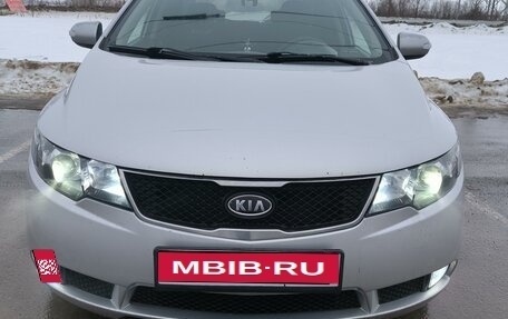 KIA Cerato III, 2010 год, 800 000 рублей, 1 фотография