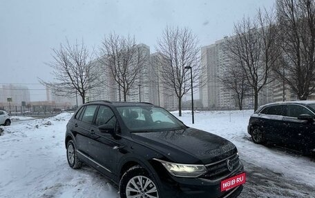 Volkswagen Tiguan II, 2021 год, 2 650 000 рублей, 14 фотография