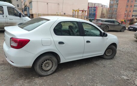 Renault Logan II, 2015 год, 790 000 рублей, 2 фотография