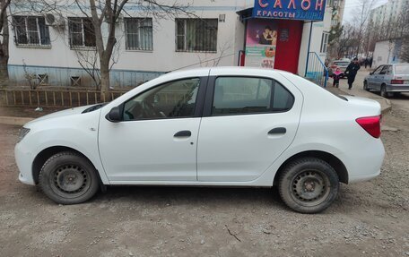 Renault Logan II, 2015 год, 790 000 рублей, 10 фотография